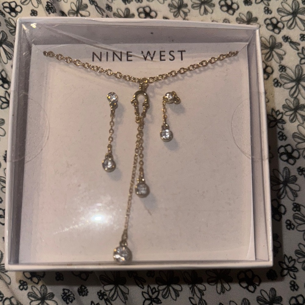 Nine West Gold and Silver Necklace with Asymmetrical Crystal Drops